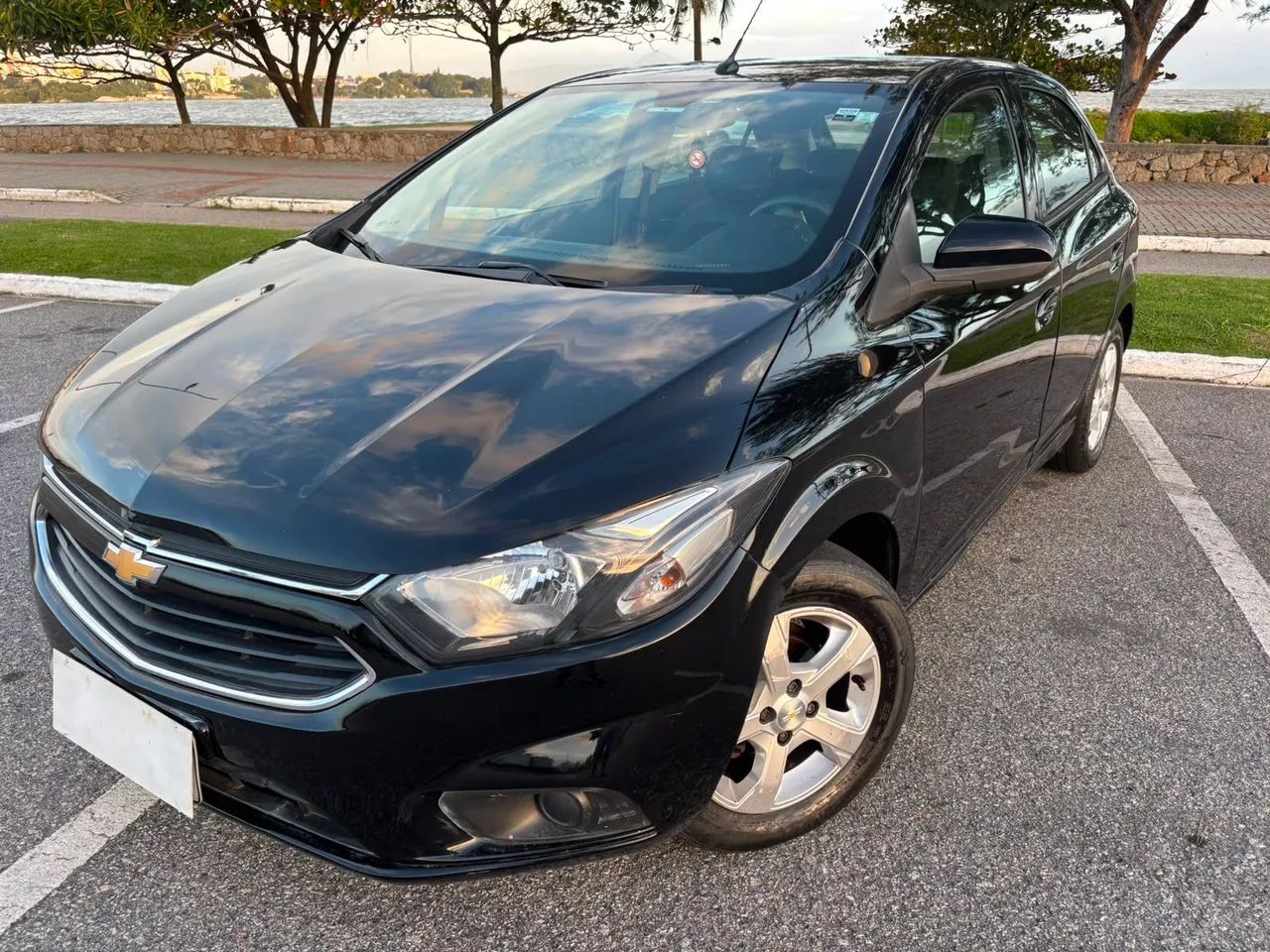 Chevrolet Onix Hatch LT 1.4 8V Flex Mec. 4P 2019 - Foto 3