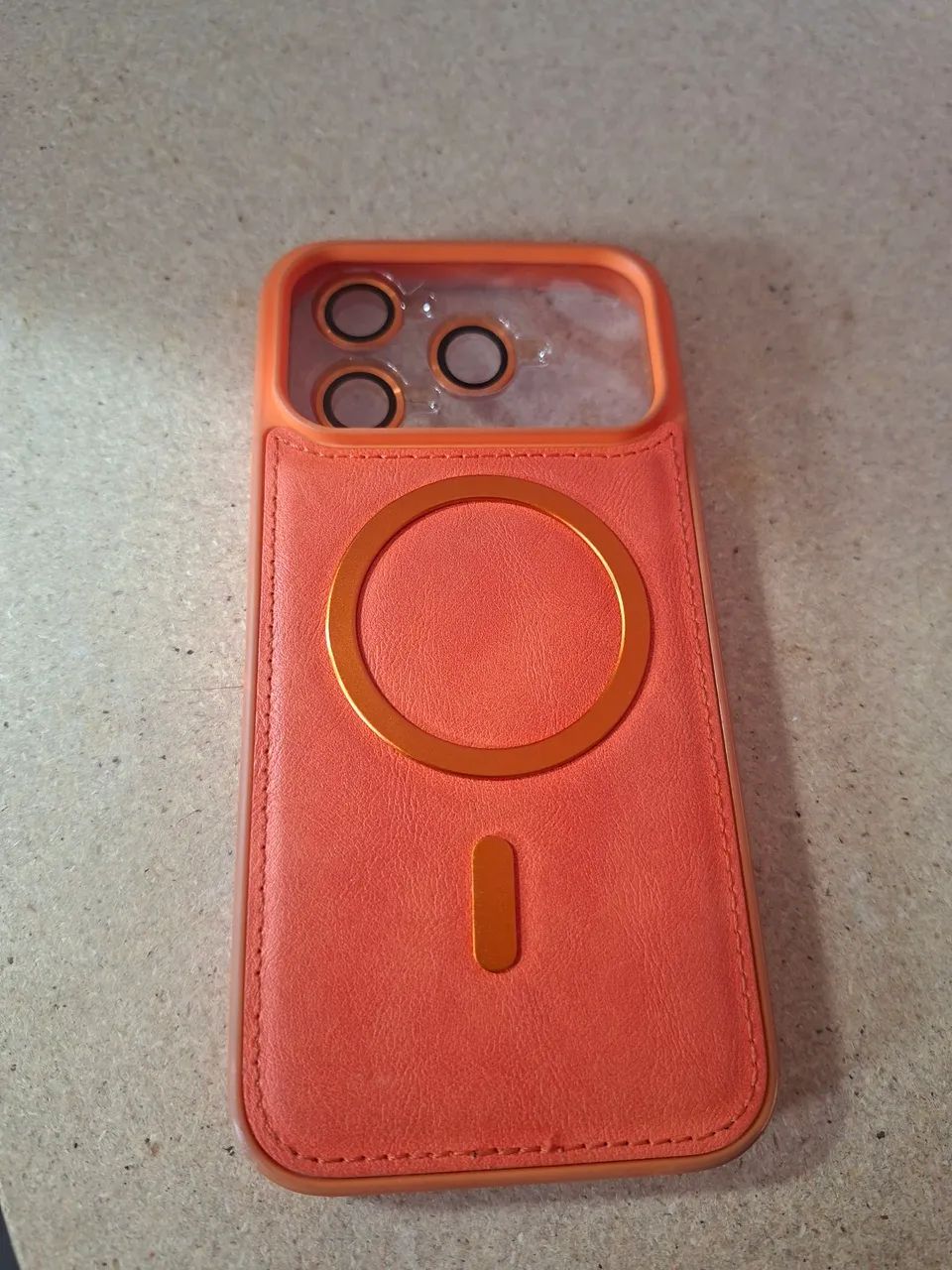 Capinha e lente iPhone 17 pro max 