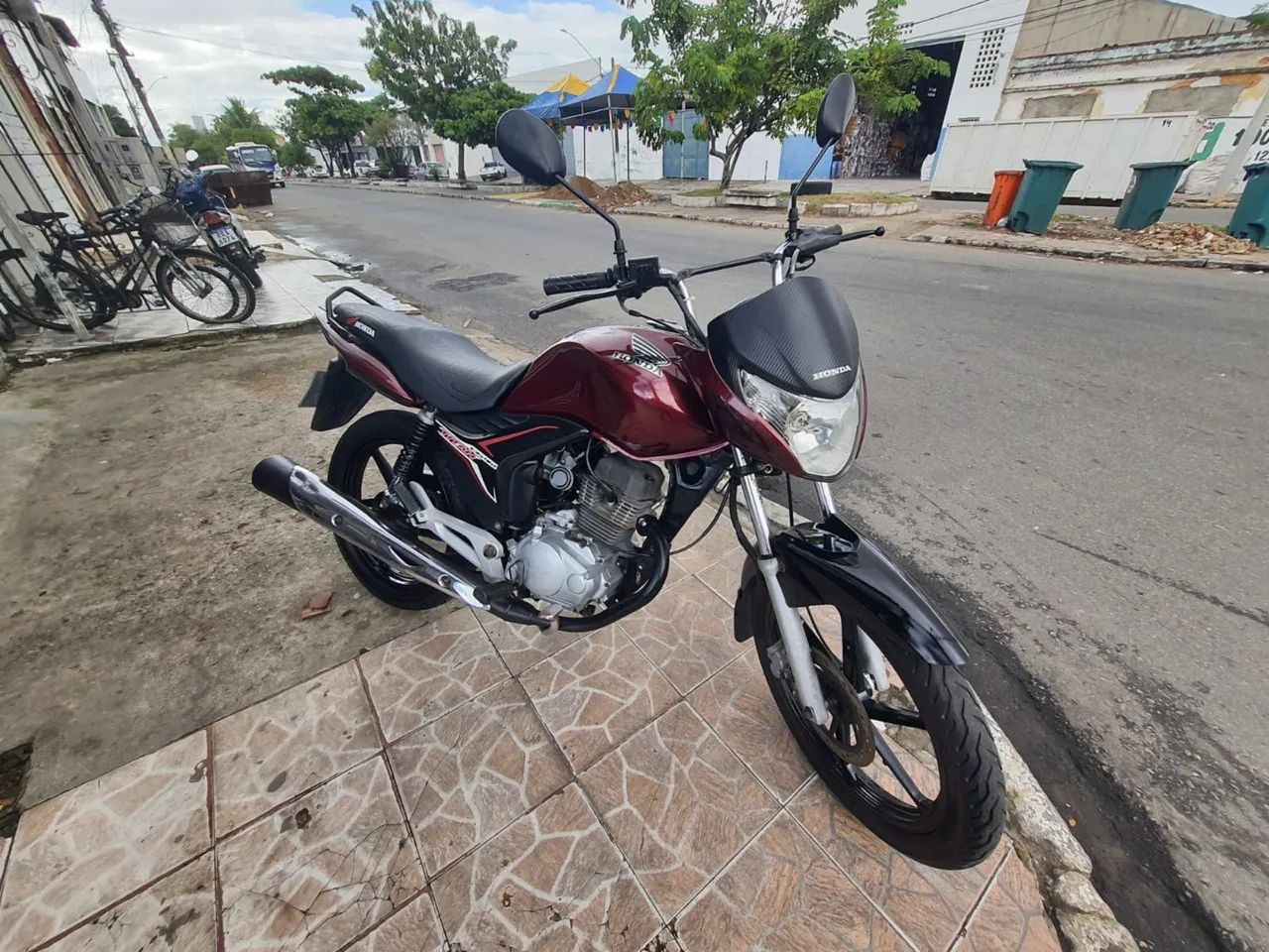 TITAN ( A mais nova de Aracaju)