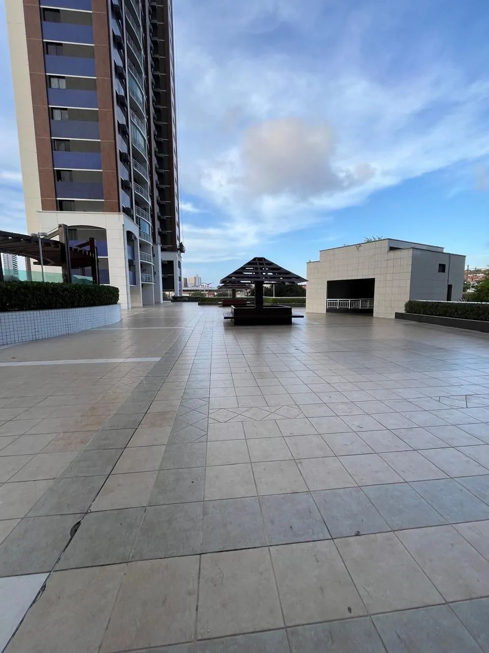 APTO COM 78M2 , COM 3 QUARTOS SENDO 2 SUITE, VARANDA , SALA EM L, 2 VAGAS, LAZER COMPLETO. - Foto 3