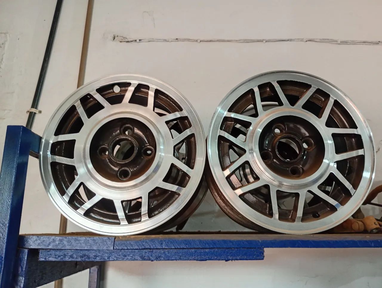 R14 VW  R13 VW 