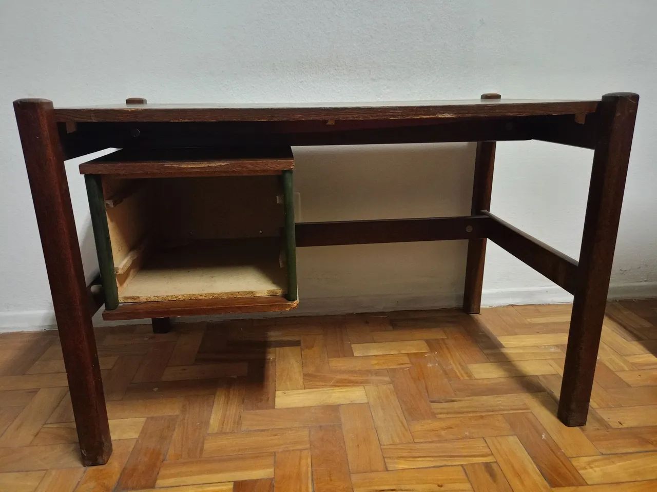 Mesinha de madeira - Foto 4