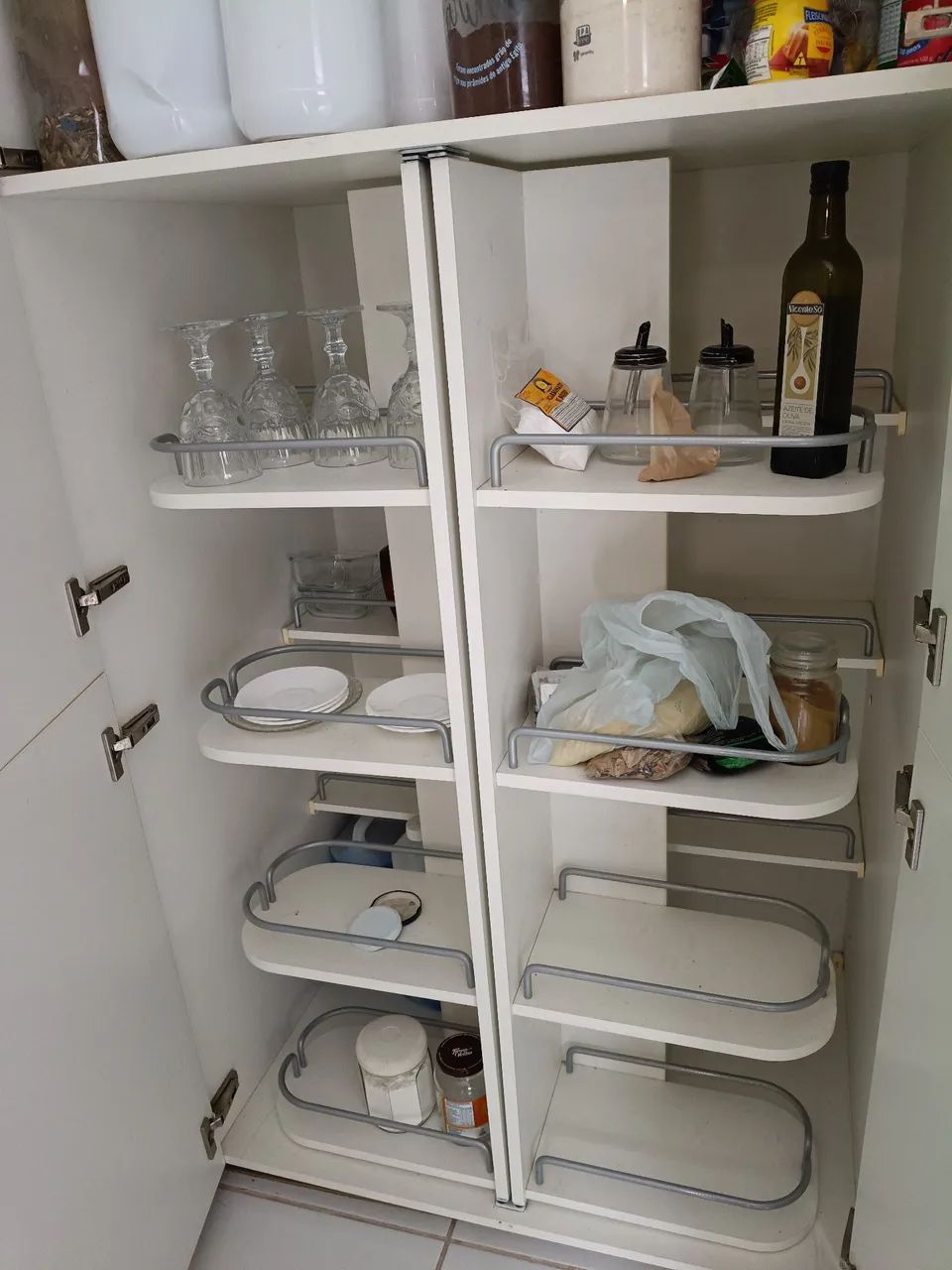 Vendo lindo armário de cozinha 