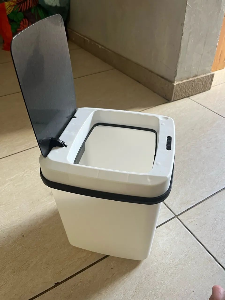Lixeira com sensor  - Foto 2