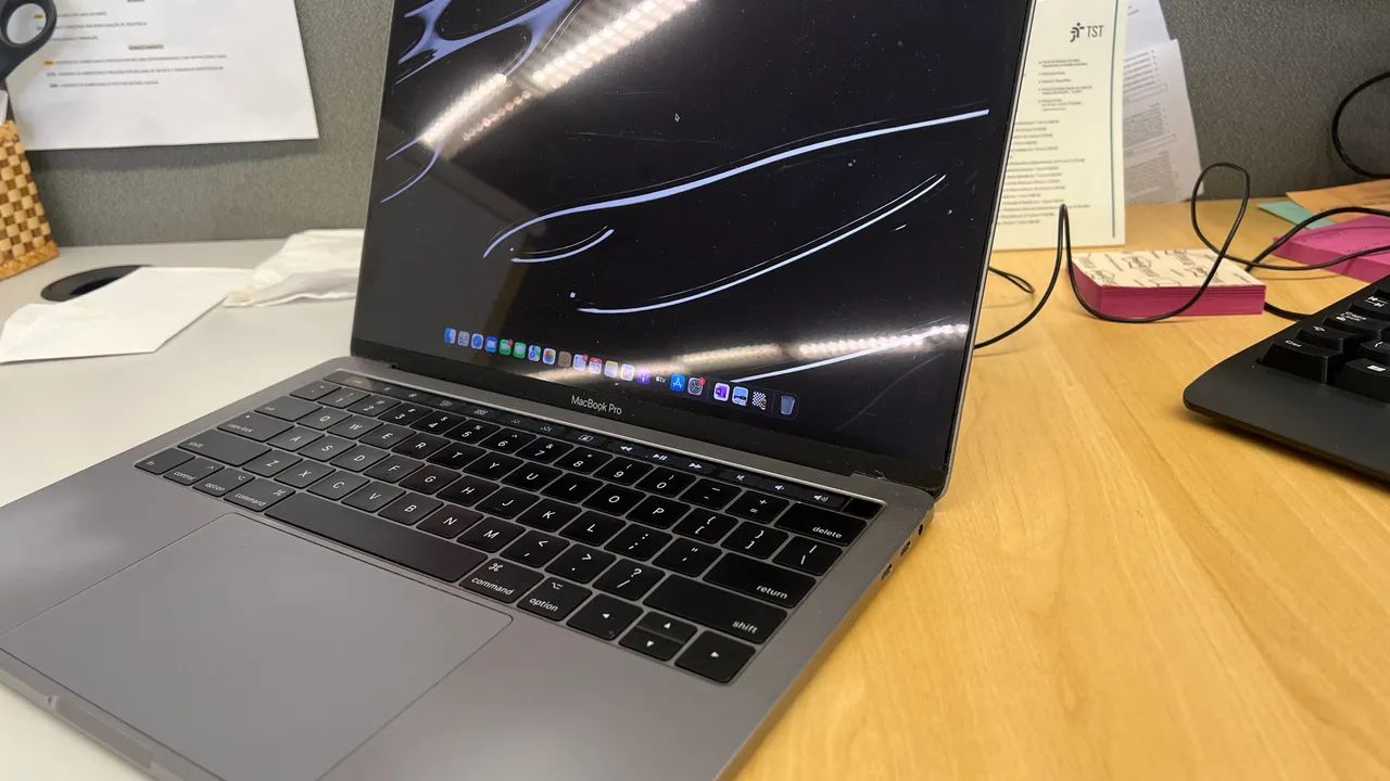 MacBook Pro 13" (2017) - i5 3.1 GHz / 8GB / Touch Bar e Touch ID - Foto 5