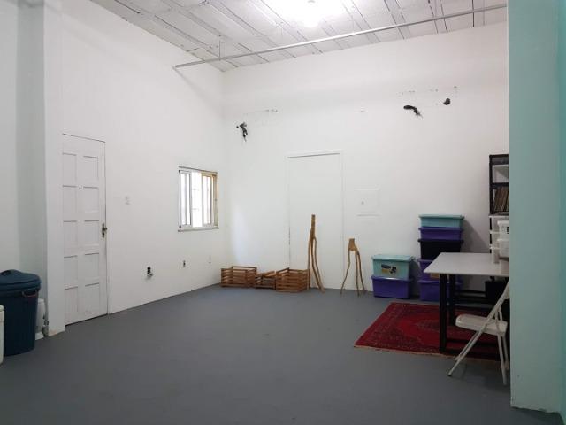 Espaço com pé direito alto para estúdio de dança, pilates, etc. no alto do Rio Vermelho - Foto 8