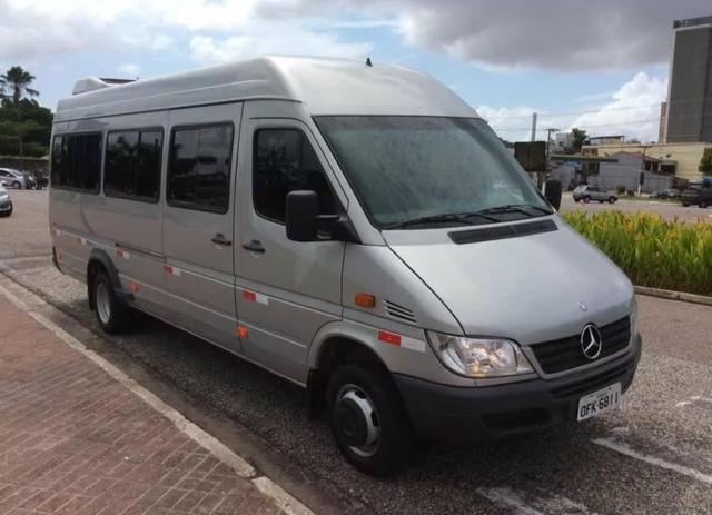 Mercedez-Benz Sprinter Van