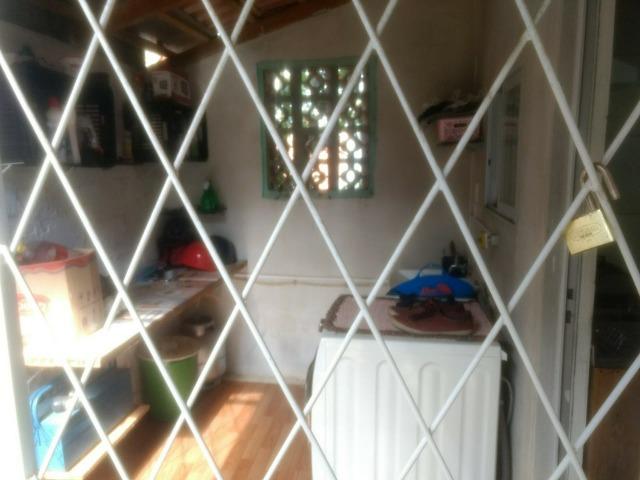 Alugo casa com dois quartos - Foto 5