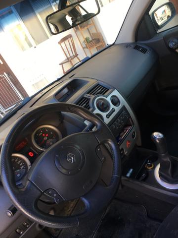 Megane Grand Tour 1.6 Dynam. Hi-flex 2009 16V Repasse abaixo da Fipe R$18.900,00 - Foto 4