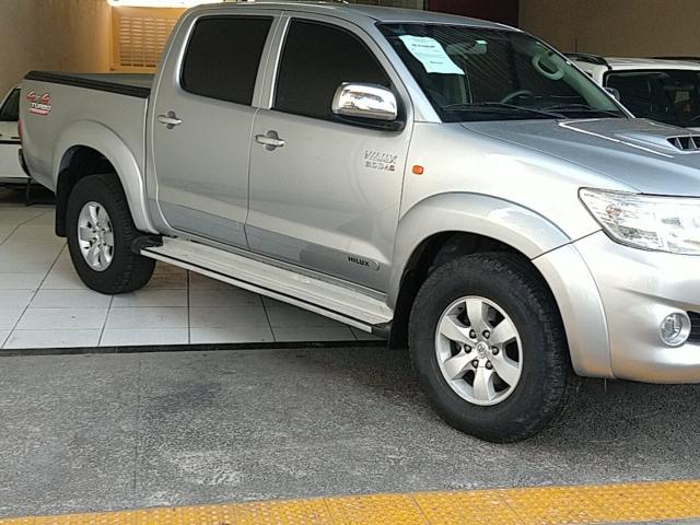 HILUX 2015/2015 3.0 SR 4X4 CD 16V TURBO INTERCOOLER DIESEL 4P MANUAL - Foto 2