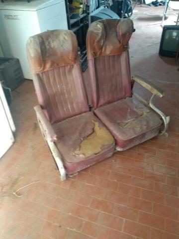 Banco de ônibus antigo