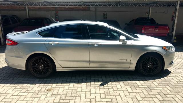 Ford Fusion Hybrid - Foto 8
