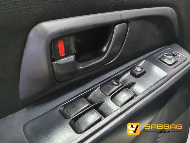 Mitsubishi Pajero IO 1.8 4x4 *CoMpleTa - OpOrtUnidAde* - Troca / Financia - Foto 8