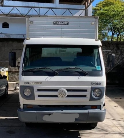 CAMINHÃO BAÚ VOLKSWAGEN DELIVERY 5.140E