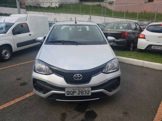 ETIOS 2019/2020 1.5 X PLUS SEDAN 16V FLEX 4P AUTOMÁTICO