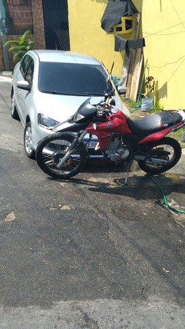 VENDE-SE XRE 300 2015