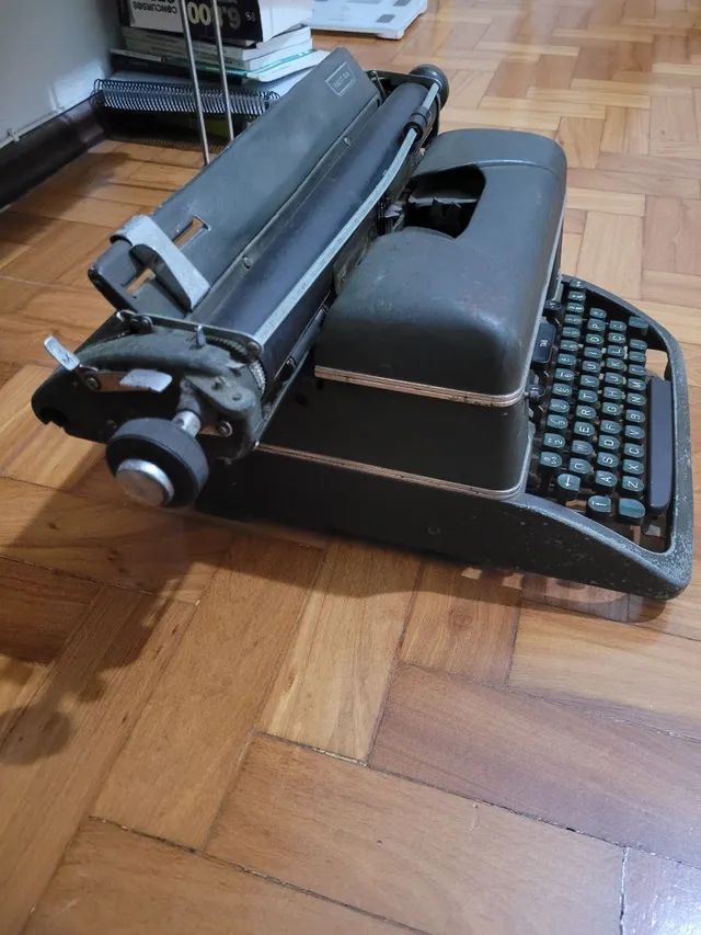 Máquina de escrever halda rara