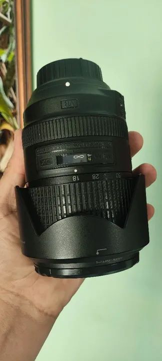 Vendo ou troco- Lente Nikon 18-300mm f/3.5-5.6G ED VR. *