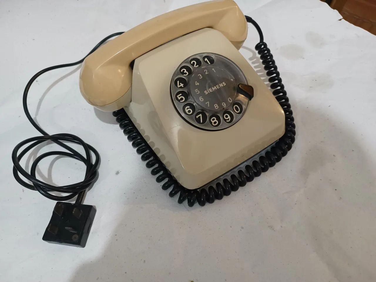 Telefone e massageador antigos - Foto 4