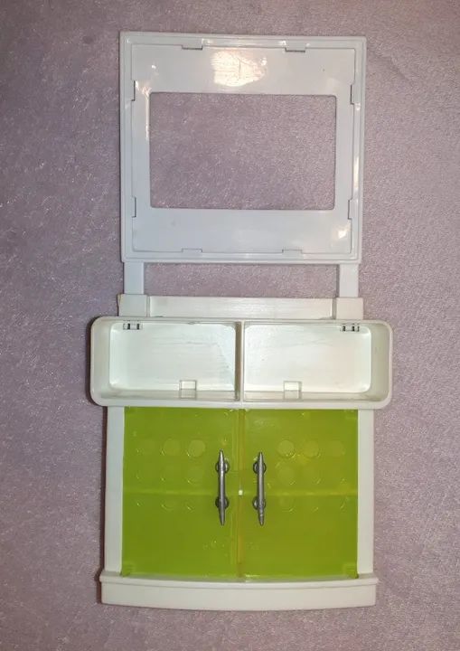 armário para casa da boneca barbie anos 2000