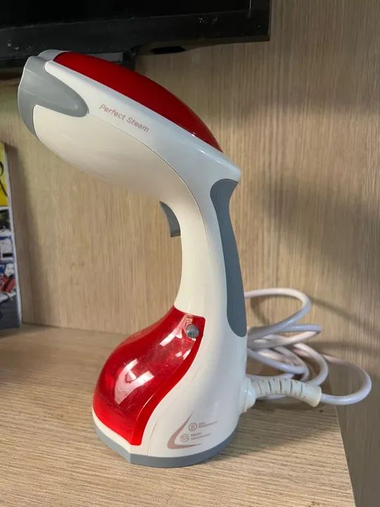 VENDO FERRO VAPORIZADOR MARCA BLACK+DECKER - Foto 2