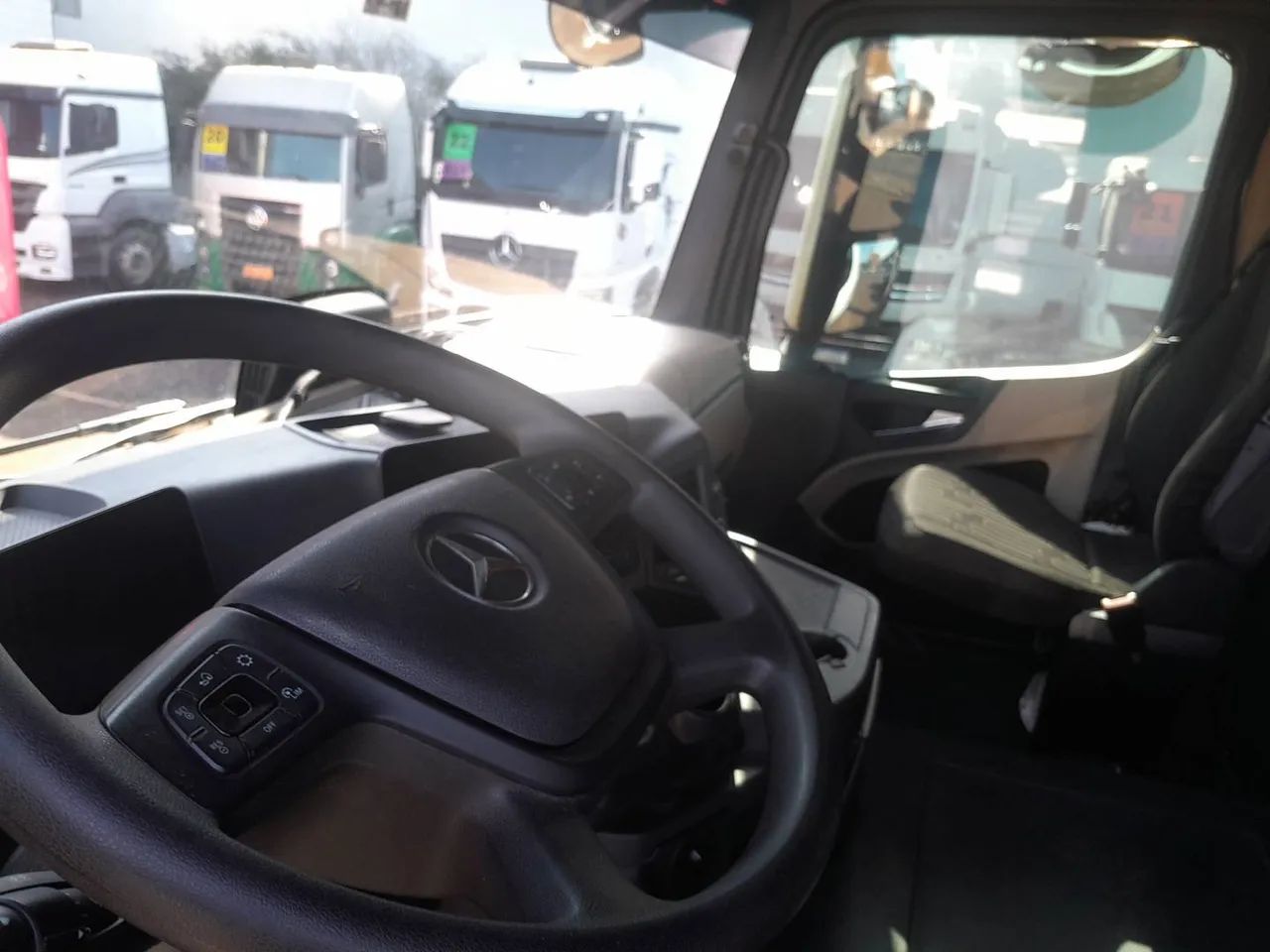 Mercedes-Benz Actros Actros 2651 MP5 LS 6x4 2p (diesel)(E5) 2021/2022 VAMOS SEMINOVOS Uber - Foto 7