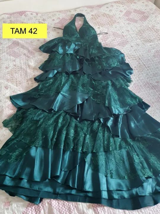 Vestido verde musgo para festas - Foto 2