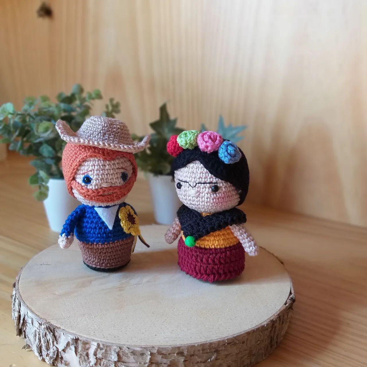 Bonecos Amigurumi Frida Kahlo e Van Gogh- Artesanato - Foto 4
