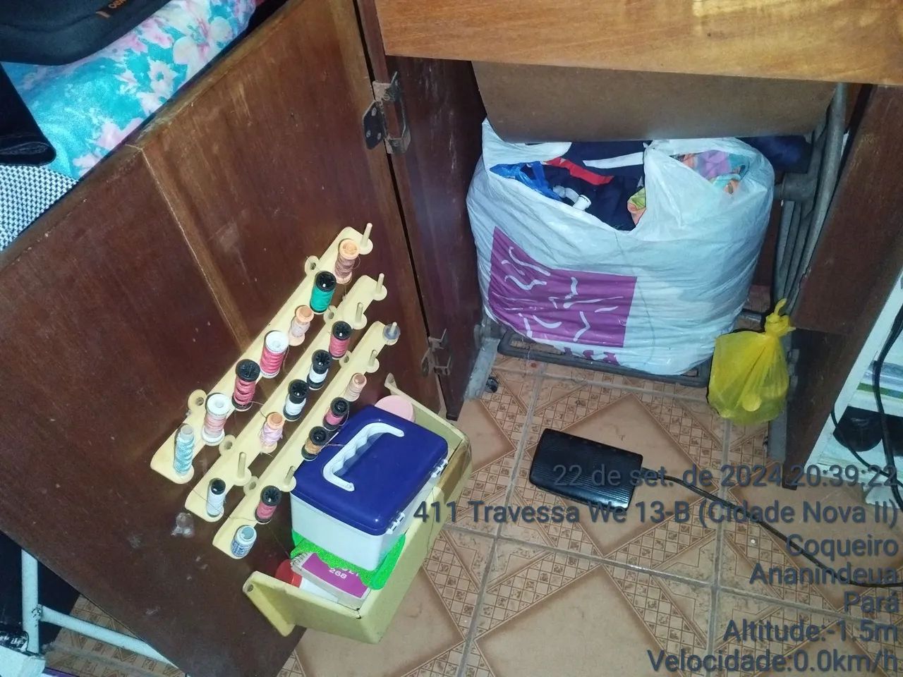 Vendo Máquina de Costura Singer  - Foto 5