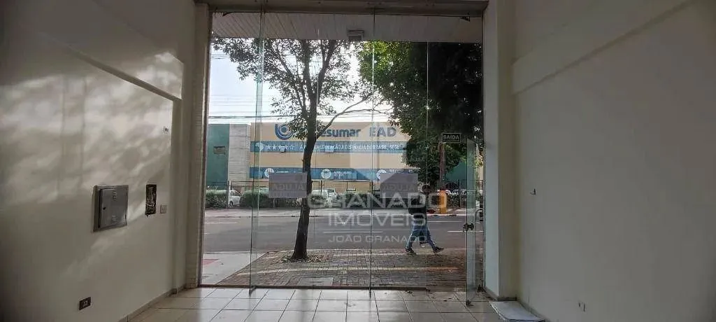 Sala para alugar em frente à UniCesumar! - Zona 08 - Maringá/PR