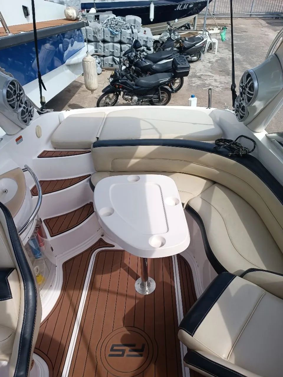 Vendo Lancha FS 230 scaparre. - Foto 7