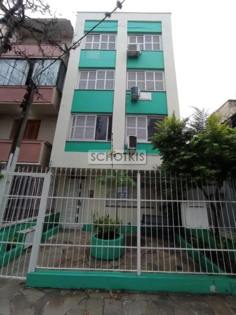 IMOBILIÁRIA SCHOTKIS ALUGA APARTAMENTO JK NA GARIBALDI PRÓXIMO A OSVALDO ARANHA, 2º ANDAR,