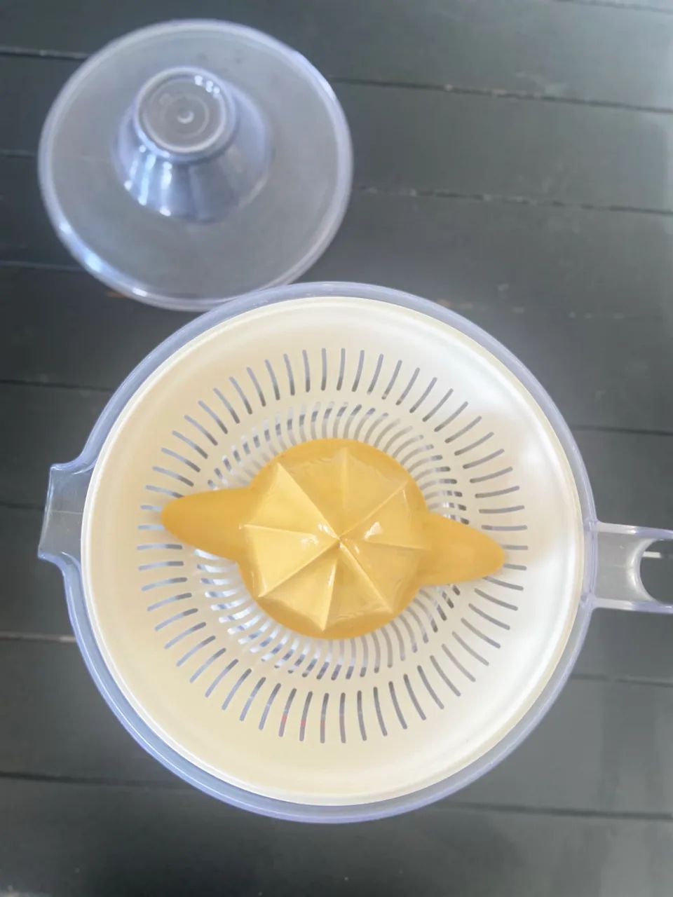 Espremedor de laranja.64168549649538120