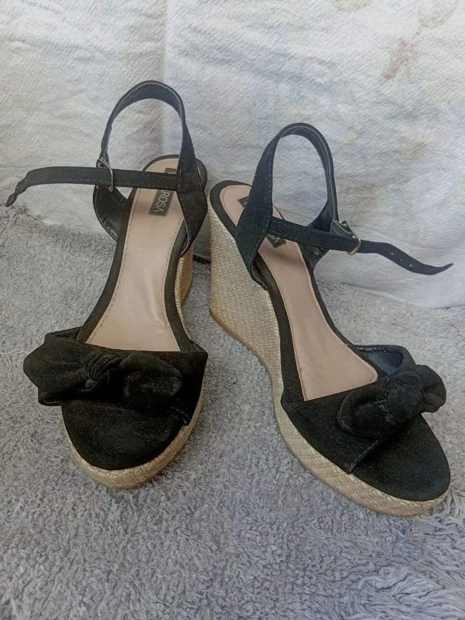 Vendo ,desapego,50,00 cada par usado apenas 2 x em bom estado