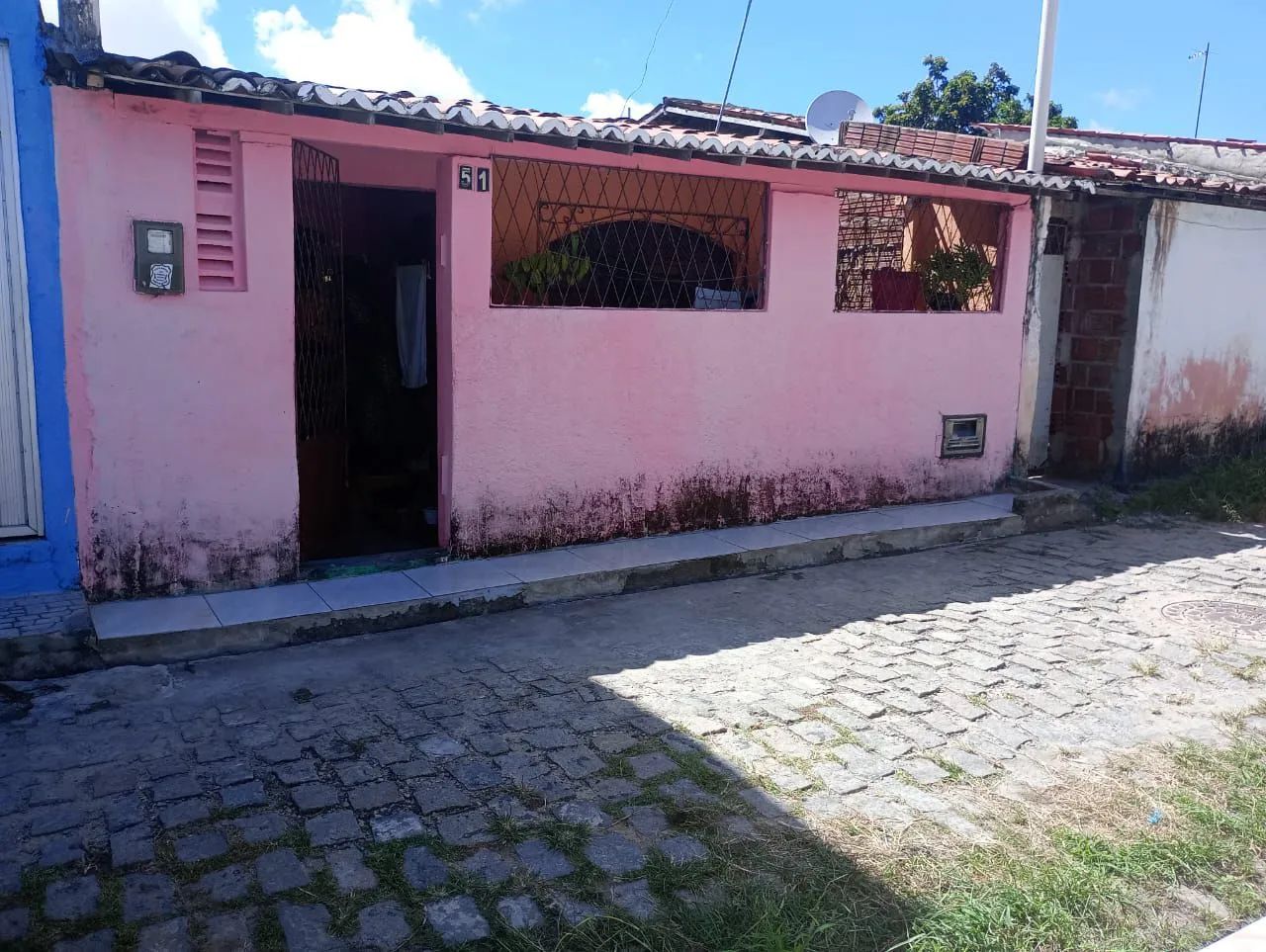 Vende-se casa