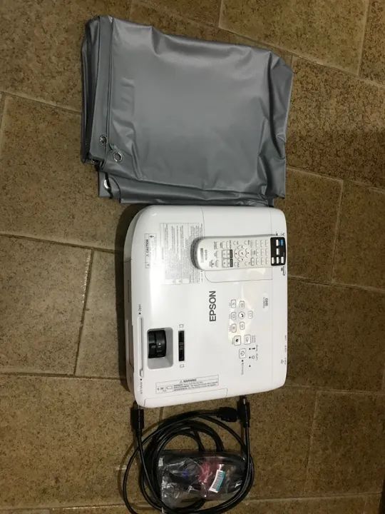Projetor Epson w49 novo na mala  - Foto 2