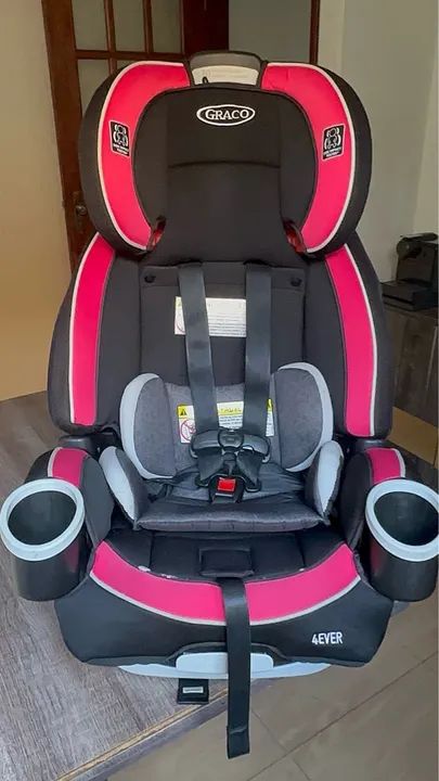Cadeirinha Gracco 4 Ever 0-10 anos Com Várias Posições Recline e ISOFIX