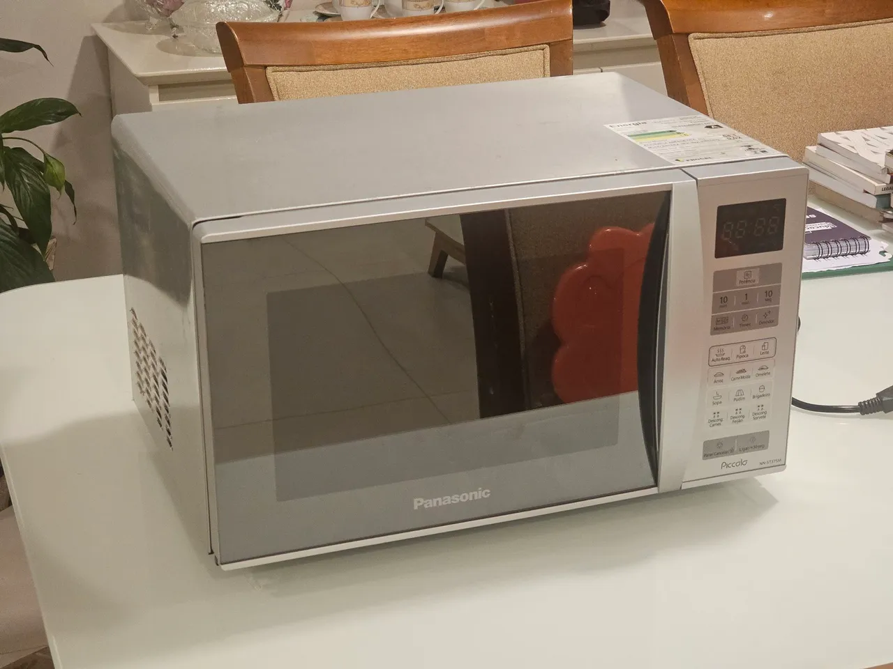 Micro-ondas Panasonic Piccola Prata 21L