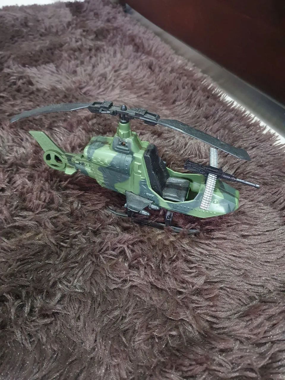 Helicóptero sos comandos