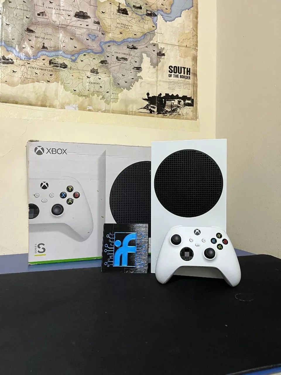 XBOX SERIE S SSD 512GB SEMI NOVO <br><br>COM CAIXA <br>1 CONTROLE <br>E CABOS <br><br>$1 - Foto 2