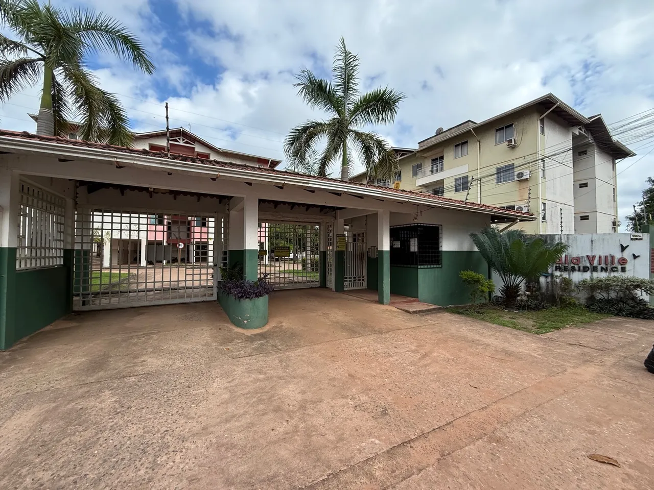 Alugo Apartamento mobiliado