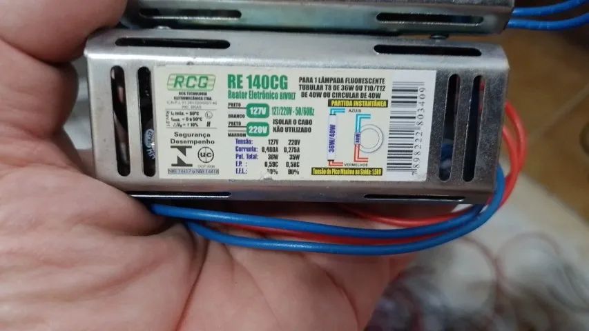 Reator Eletrônico Bivolt Re 140cg