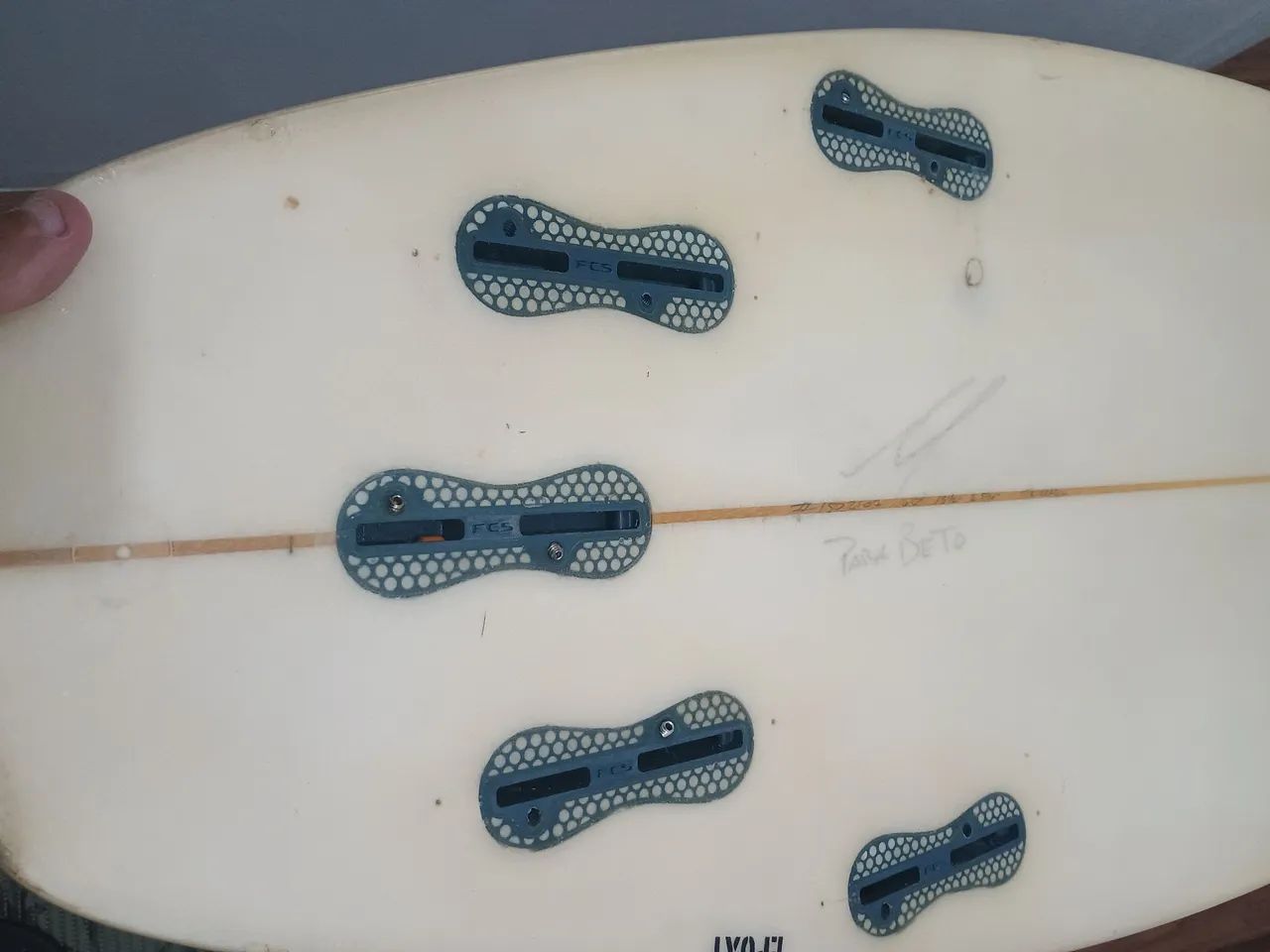 Luciano leão 6'0 18 1/2 2 5/16 28l EPS EPOXY  - Foto 5