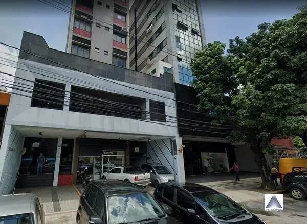 SALA EM FRENTE AO COLÉGIO PIO XII COM 22M2 !