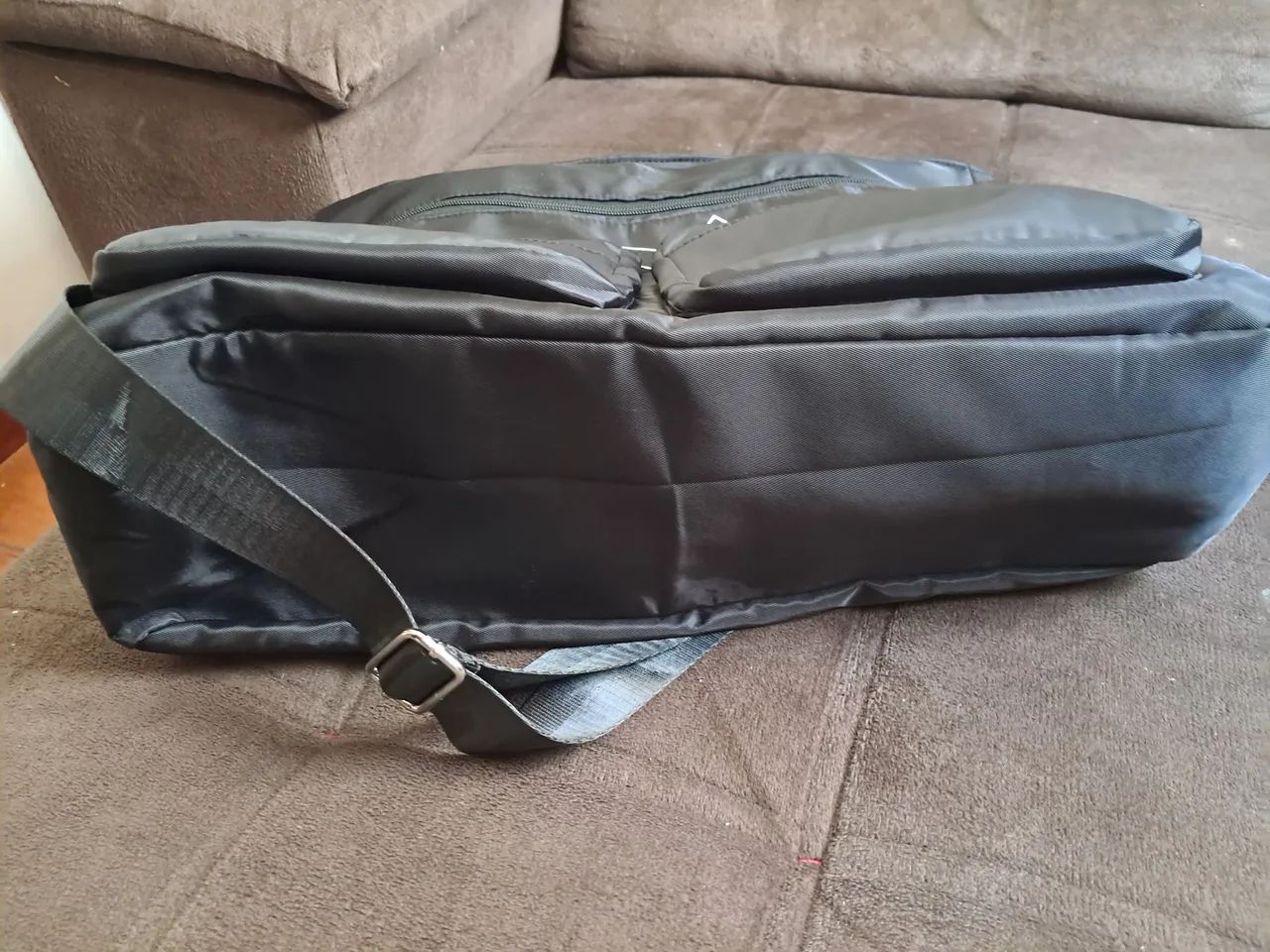 Bolsa grande trabalho faculdade cabe notebook Nova! - Foto 6