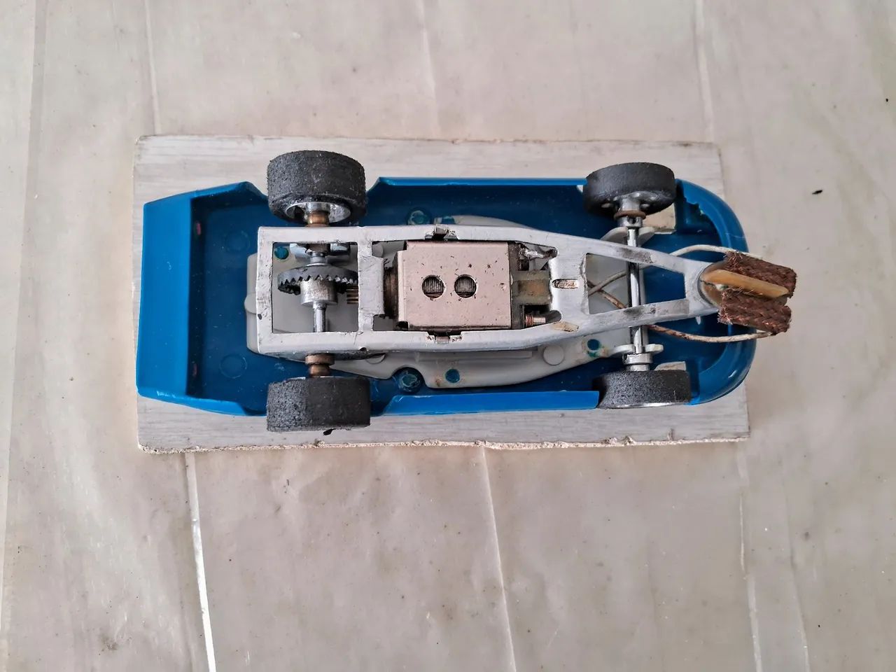 Carro de autorama estrela Porsche década de 60. - Foto 5