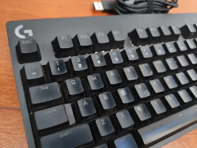 Teclado Mecânico Logitech G Pro TKL - Ótimo Estado