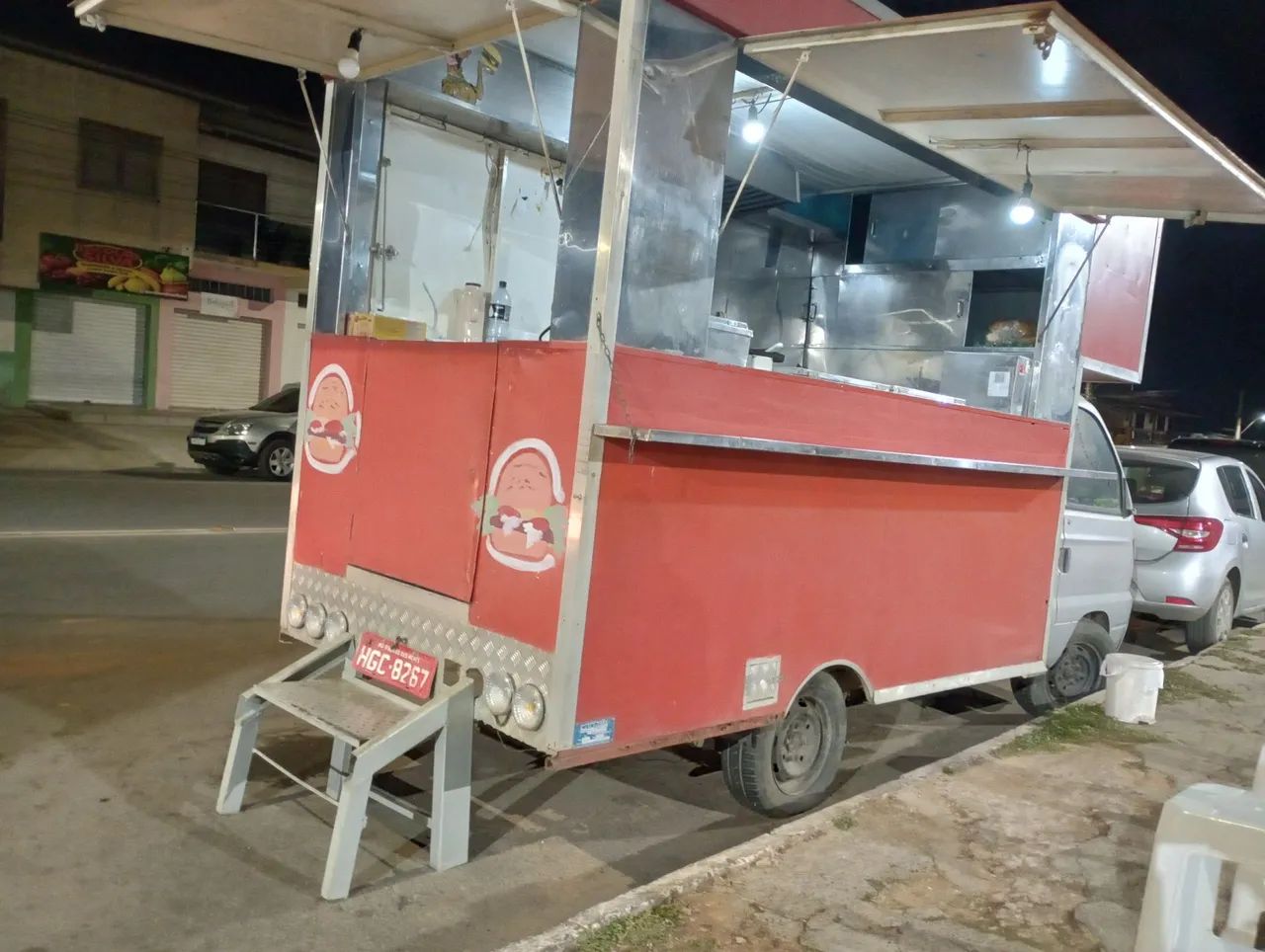 Food truck p venda ou troca barracão ou carro popular novo argo etc - Foto 2