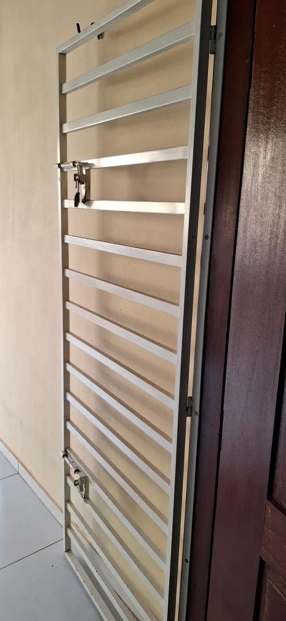 Grade de Janelas e Grade de portas (Usadas) - Foto 6