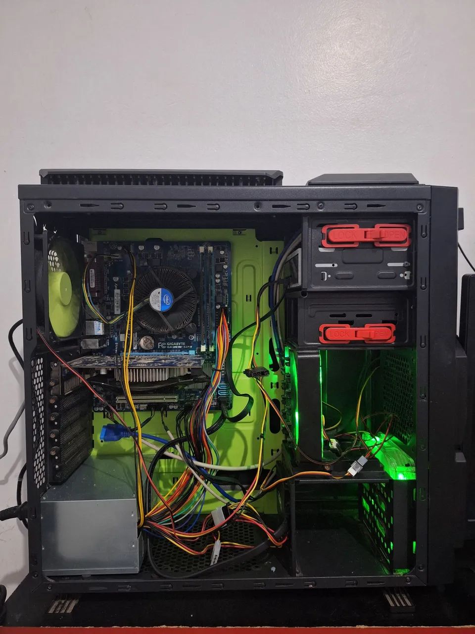 Vendo Gabinete para trabalhar ou escritório - Foto 3